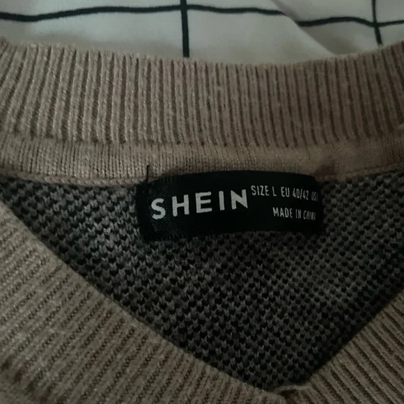 plaid polyester, long sleeve sweater - Picture 7 of 7